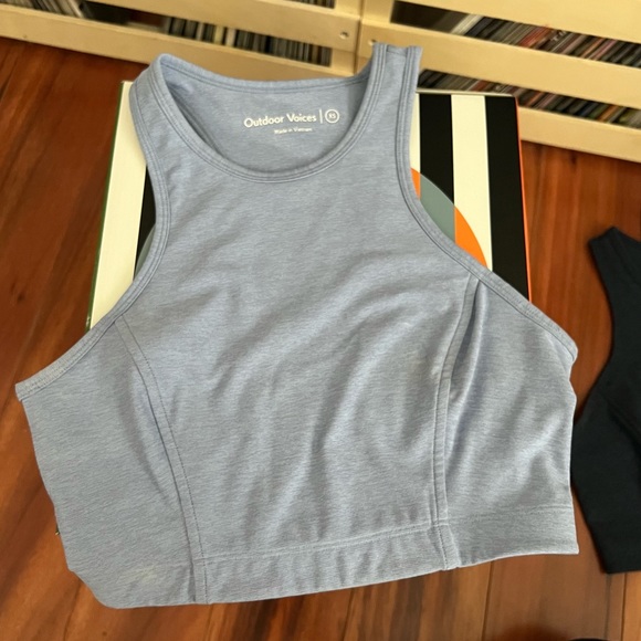 Outdoor Voices Athena Crop Top - Picture 2 of 2